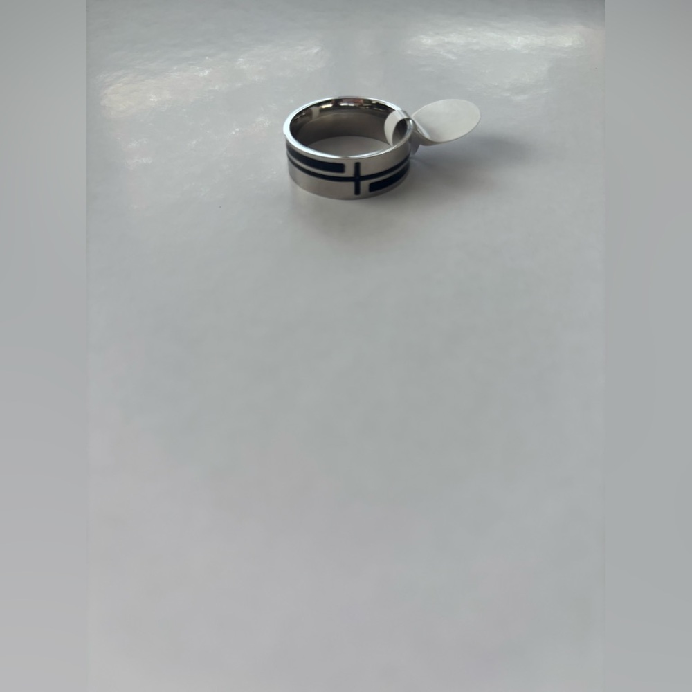 Silver stainless steel and Black Ring Size 10 - Picture 6 of 7